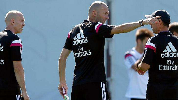 Paco Jémez: "Zidane será un gran entrenador, pero ha de sacarse el carné"