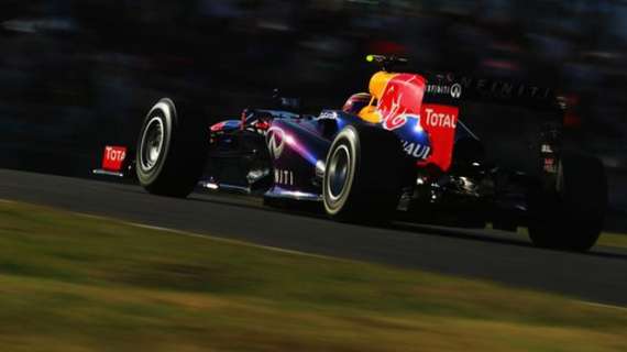 Webber se estrena en la pole