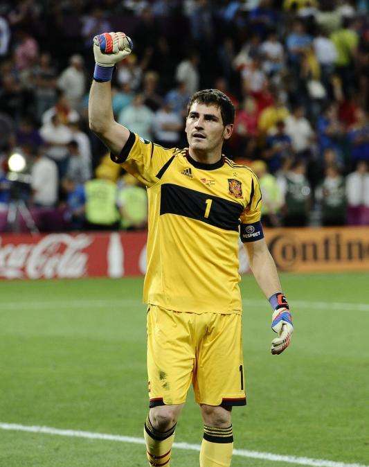 Casillas: "Es difícil conseguir la tercera Eurocopa seguida"