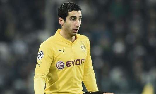 Mirror: Mkhitaryan podría regresar al Borussia Dortmund