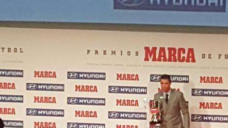 Cristiano recibe el trofeo Pichichi