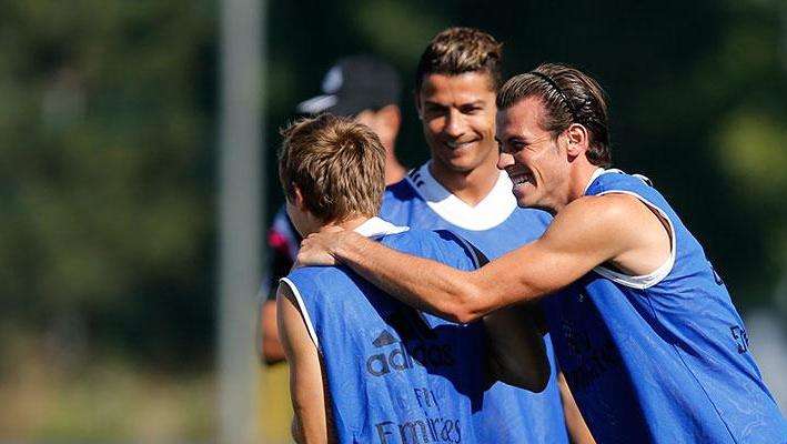 Último entrenamiento y el Madrid listo para viajar a Cardiff