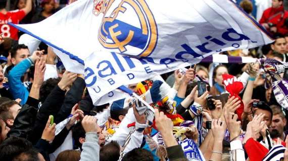 El Real Madrid cede y quitará la cruz del escudo de sus camisetas en los países de Oriente Medio