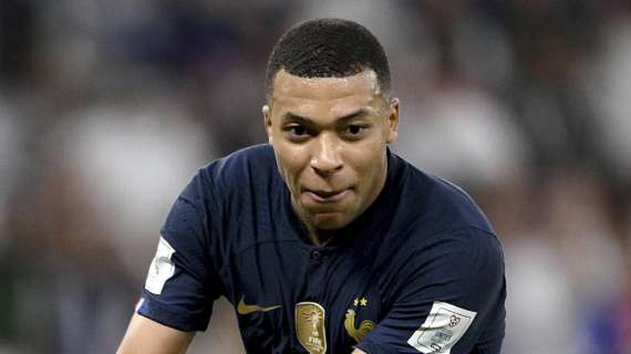 Kylian Mbapp&eacute; con Francia