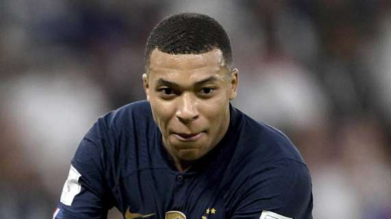 Kylian Mbapp&eacute; con Francia