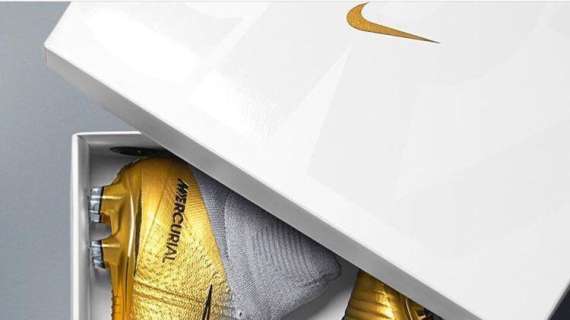 FOTO - Nike Football presenta las botas conmemorativas del quinto Balón de Oro de Cristiano