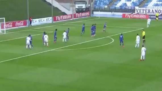 VÍDEO - ¡Un guante de oro! El golazo de falta de Óscar en la Youth League