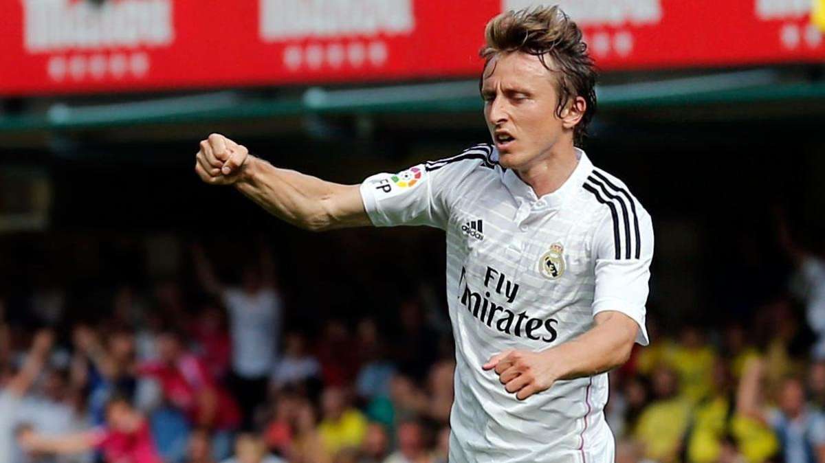 Modric señala el camino