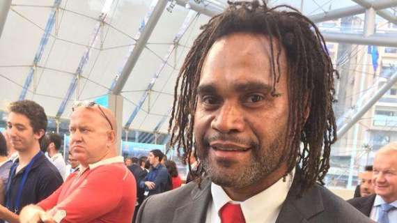 Karembeu: "El Barça ponía más y más dinero, pero mi palabra fue para el Real Madrid"