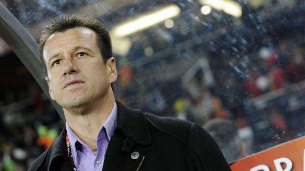 Dunga: "Marcelo tiene que demostrar querer jugar para Brasil"
