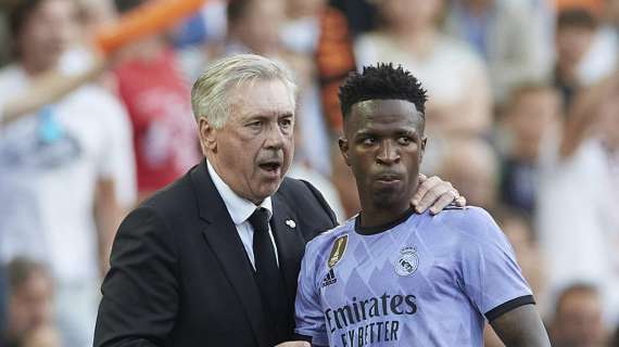 Ancelotti y Vinicius 