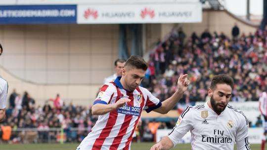 Siqueira recupera el carril izquierdo ante el Madrid