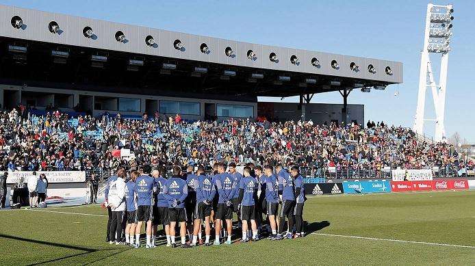 El Di Stéfano se llena para el entrenamiento del Real Madrid