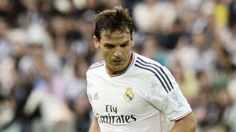 Morientes: "Zidane me recuerda a Deschamps, impone respeto y el jugador aprende"