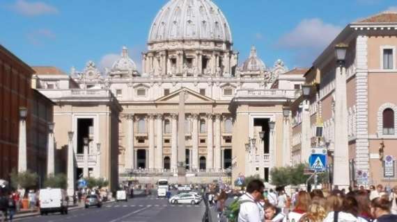 El aficionado más religioso del Madrid vive en el Vaticano