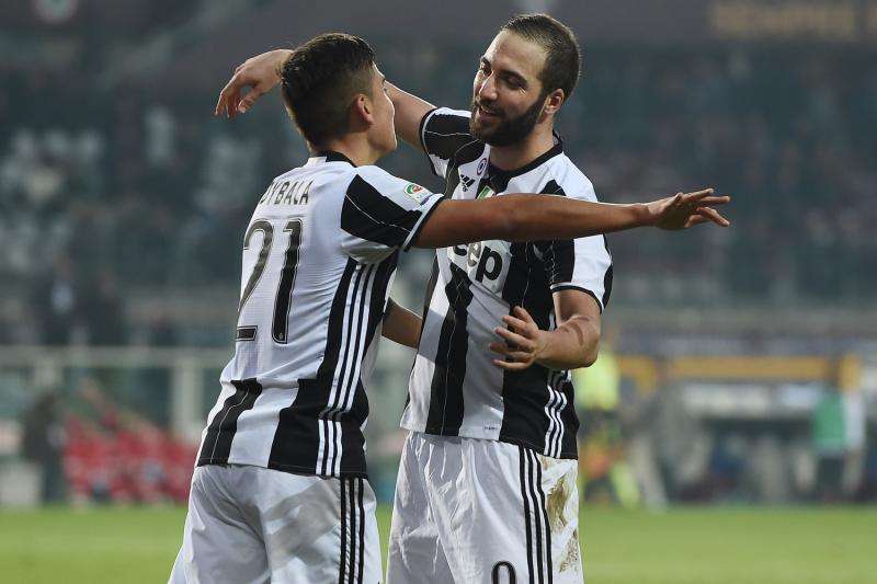 Higuaín: "Dybala se asemeja mucho a Messi"
