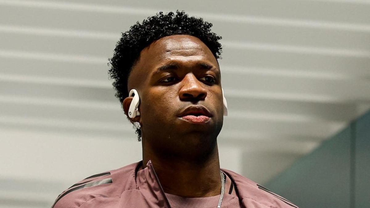 Vinicius comparece en rueda de prensa: "Quiero seguir aquí por muchos años"