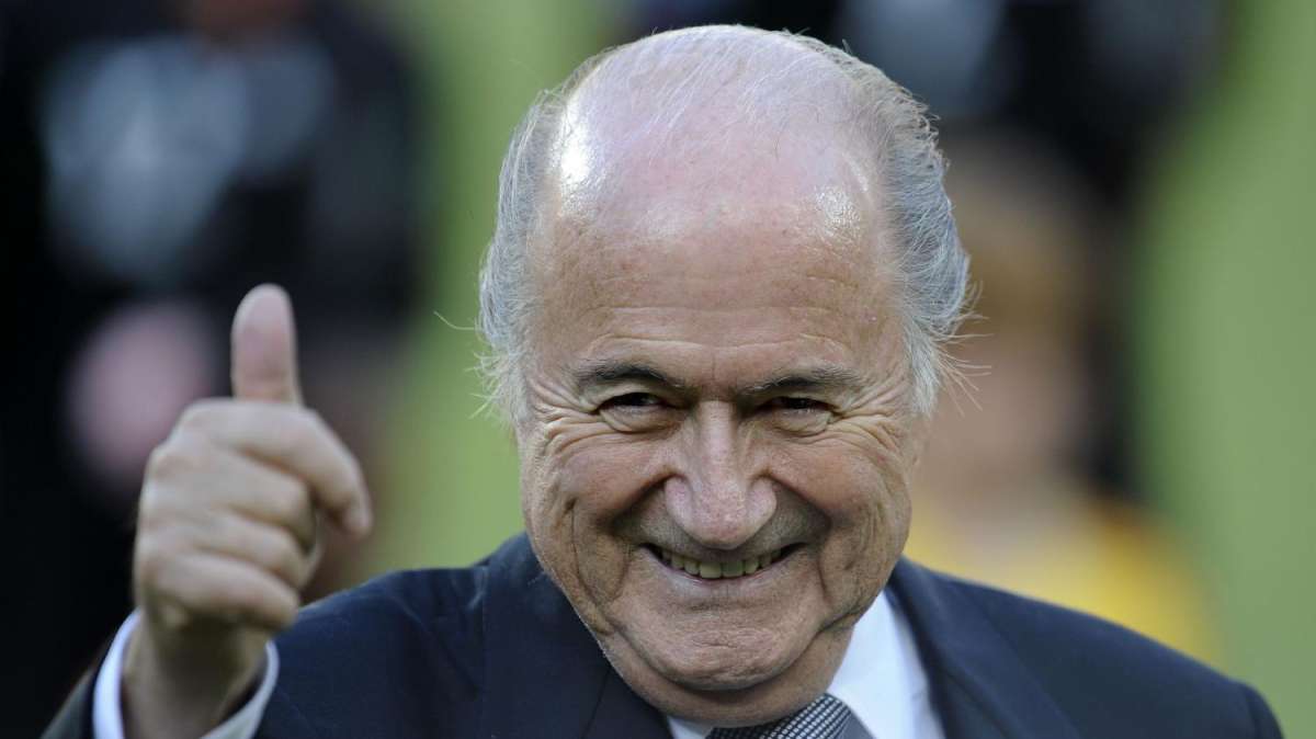 Blatter: "¿El Mundial de Catar? Todo el mundo comete errores"