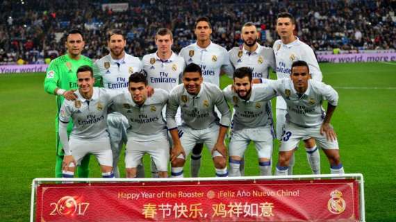 Sanitas entrega las tarjetas sanitarias al Real Madrid