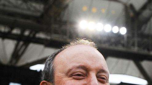 AS: Benítez viajará a Madrid este lunes para cerrar su contrato