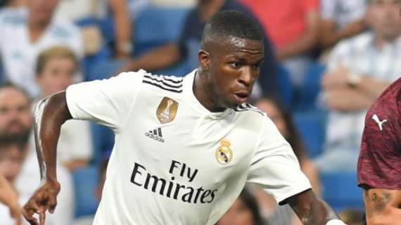 Carvajal sobre Vinícius: "Es muy bueno, pero hay que tenerlo todavía entre algodones. El club lo está haciendo muy bien"