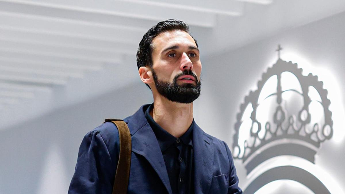 Nuevo plan para la joya de la cantera del Real Madrid: Arbeloa, atento