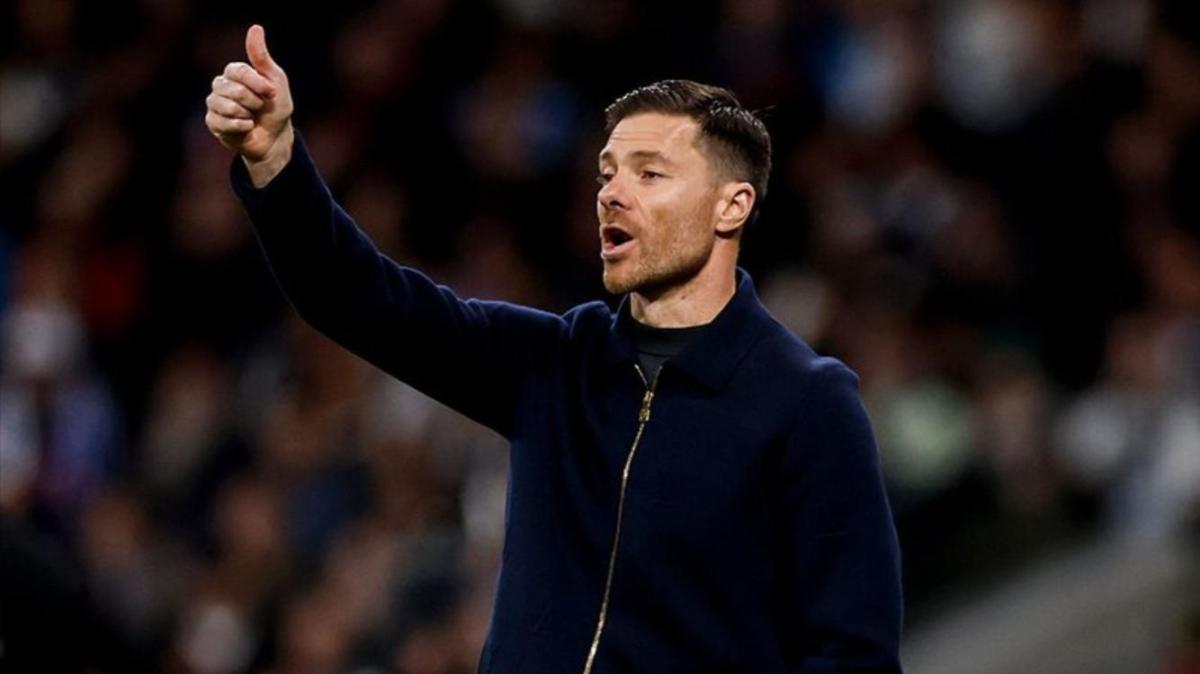 Ninguno del Chelsea a Xabi Alonso con la salida de Cucurella