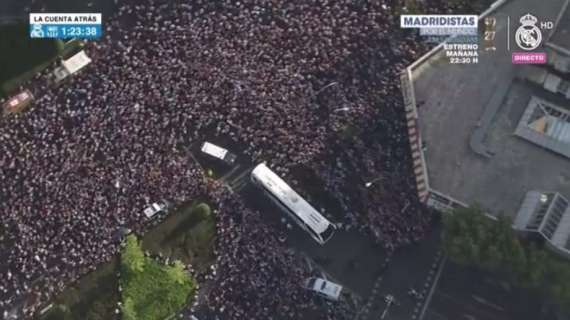 FOTO - ¡ESPECTACULAR! Así han recibido al bus del Real Madrid 