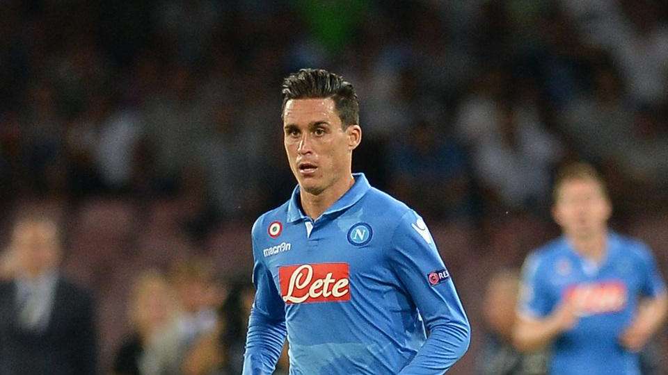 Callejón vuelve a salvar al Nápoles