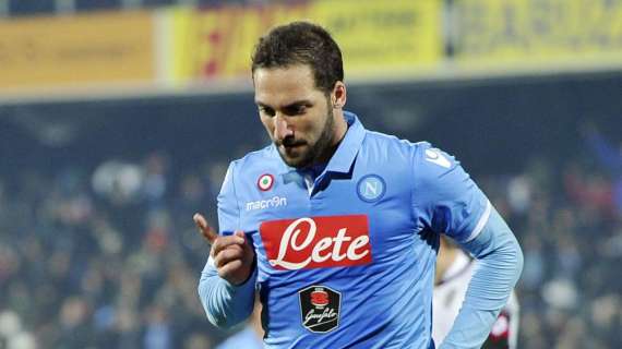 Daily Mail: El Liverpool quiere vender a Balotelli para fichar a Higuaín 