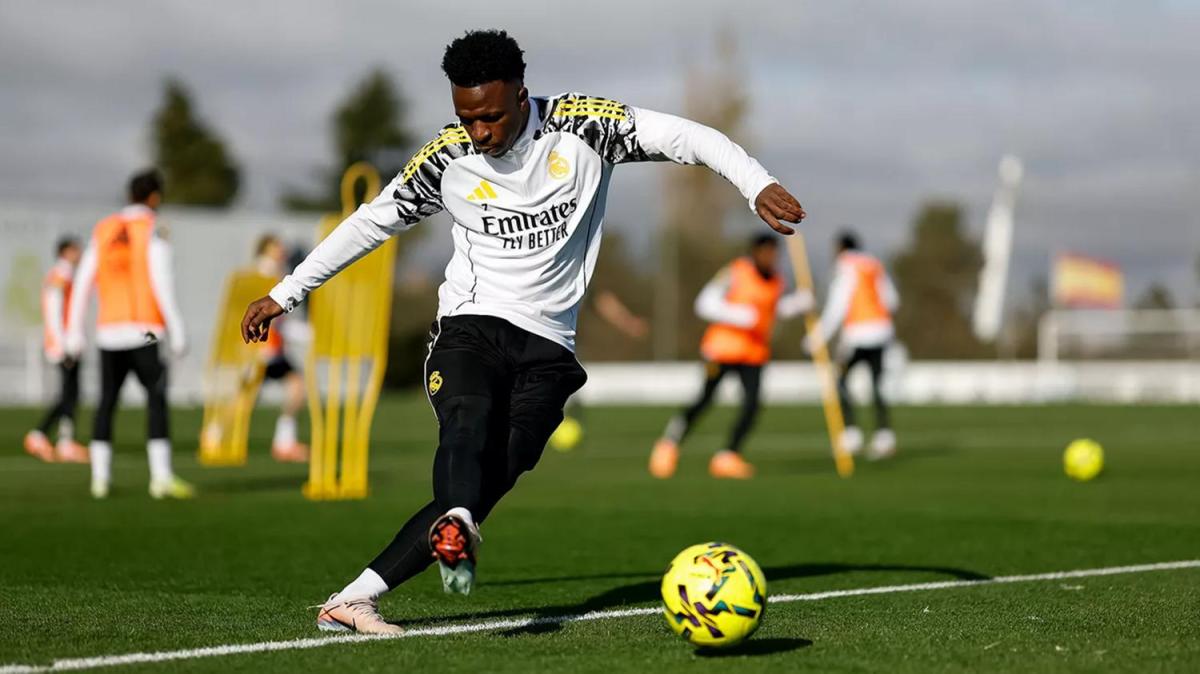 Con cinco bajas y una novedad se prepara Xabi Alonso para mañana