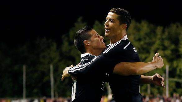 Póquer de competiciones con gol para Cristiano y James