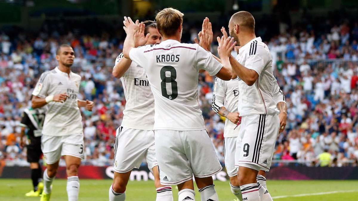 Scholes: "El Madrid se ha debilitado con las ventas de Xabi y Di María"