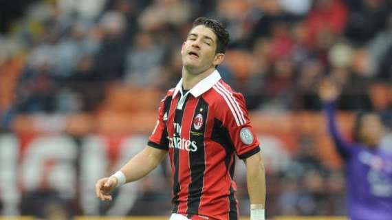 Daily Express: El Chelsea negocia por Pato