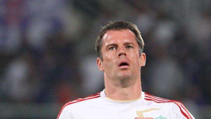 Carragher: "El Madrid debe responder con trofeos y Benítez es un entrenador que siempre gana algo"