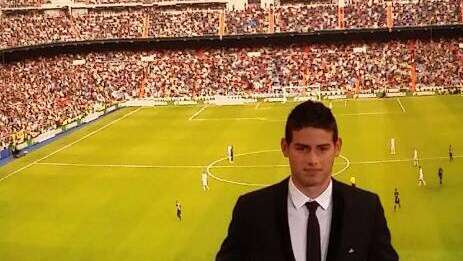 Locura por James, 900 camisetas en una hora