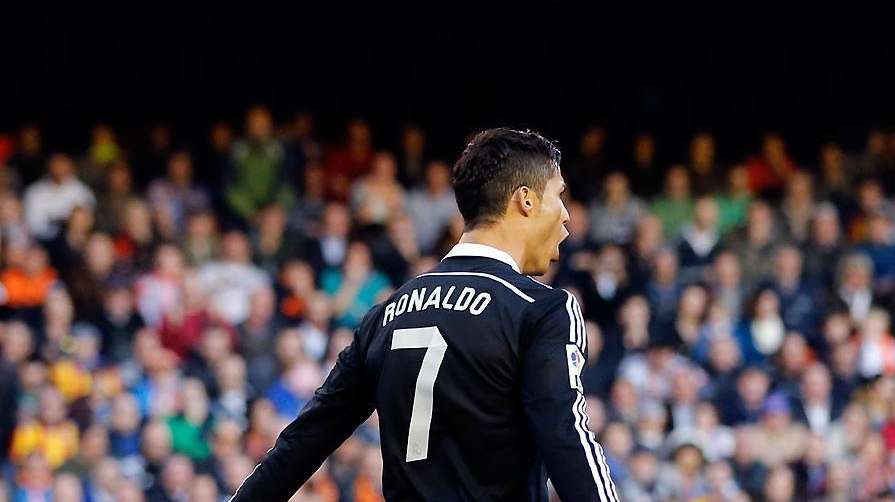 Cristiano rompe una racha de quince meses marcando en el Bernabéu