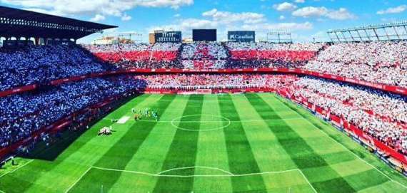 FOTO - El Sevilla pide unión a los suyos: "Que nada nos distraiga, somos segundos"