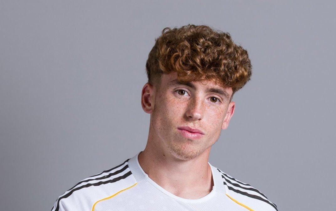 Víctor Muñoz sobre su debut con España "Nadie llega arriba enseñado..."