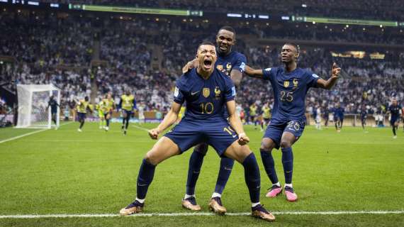 Kylian Mbapp&eacute; con Francia