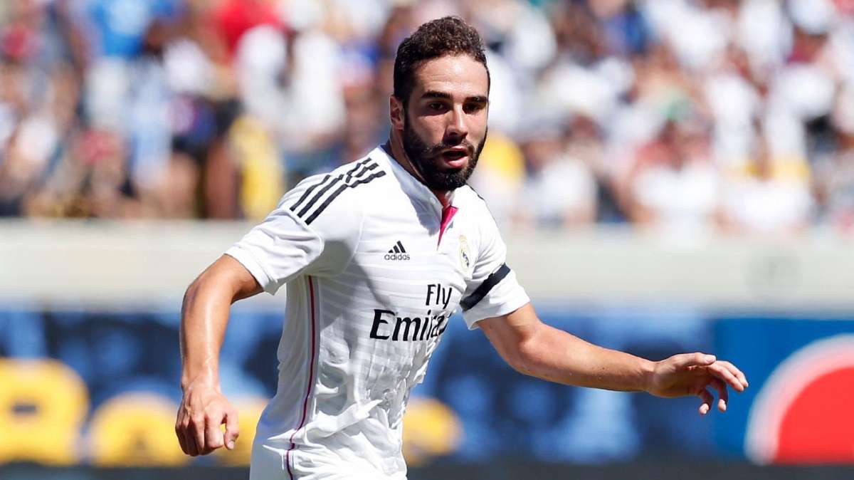 Carvajal, en Radio Estadio: "Estoy muy contento con el debut con la Selección"