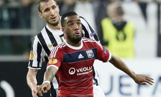 Beauvue: "¿Lacazette al Madrid? Es una pregunta que tiene que responder él"