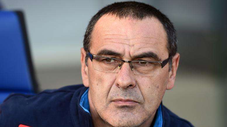 Sarri: "Me siento por mal por Benítez, ha pagado por algo que no es su culpa"
