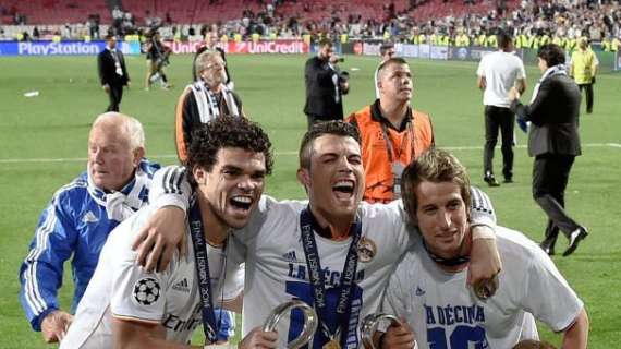 FOTO - Cristiano protege a Coentrao: "Uno de los mejores defensas del mundo"