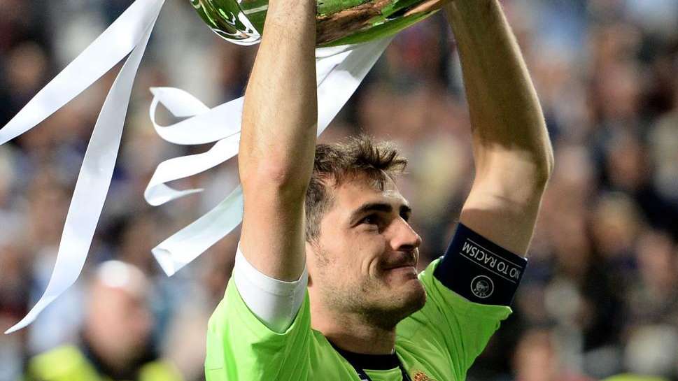 Elías Israel, en El Partido de las 12: "Lo mejor es que se hubiera ido Casillas"