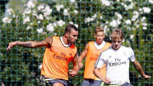 Odegaard, titular en el primer partido de Benítez