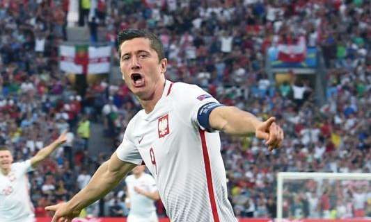 El exobjetivo blanco Lewandowski, otra vez nombrado mejor jugador de su país