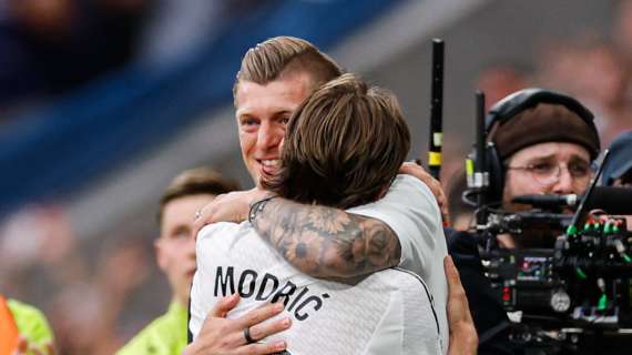 Ni Toni Kroos quiso perderse el adiós de Modric y Ancelotti