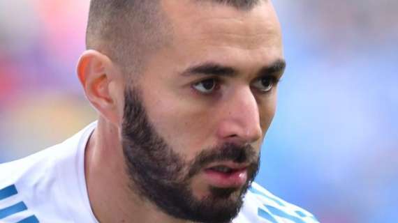 GOL DEL MADRID - Benzema marca el segundo tras un error brutal de Ulreich