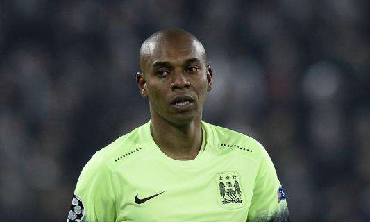 Mirror: Guardiola desea la renovación de Fernandinho